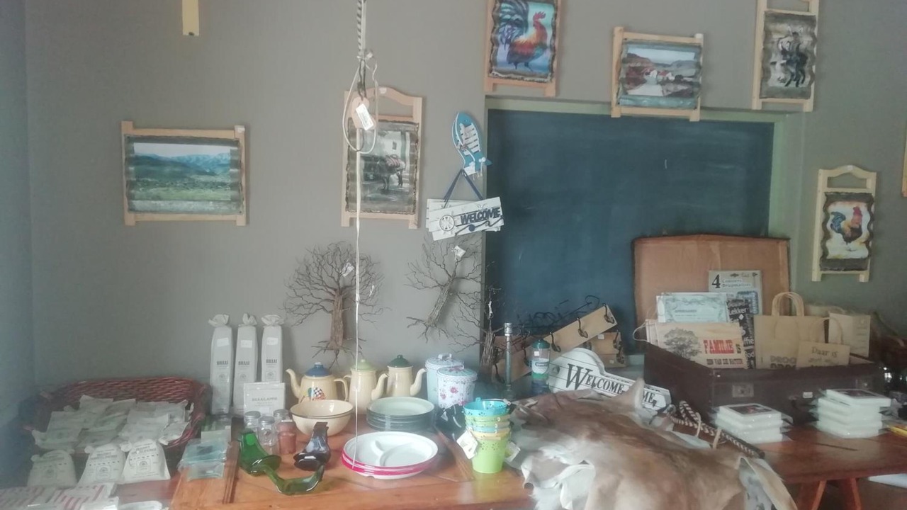 Photo of Others in De Rust