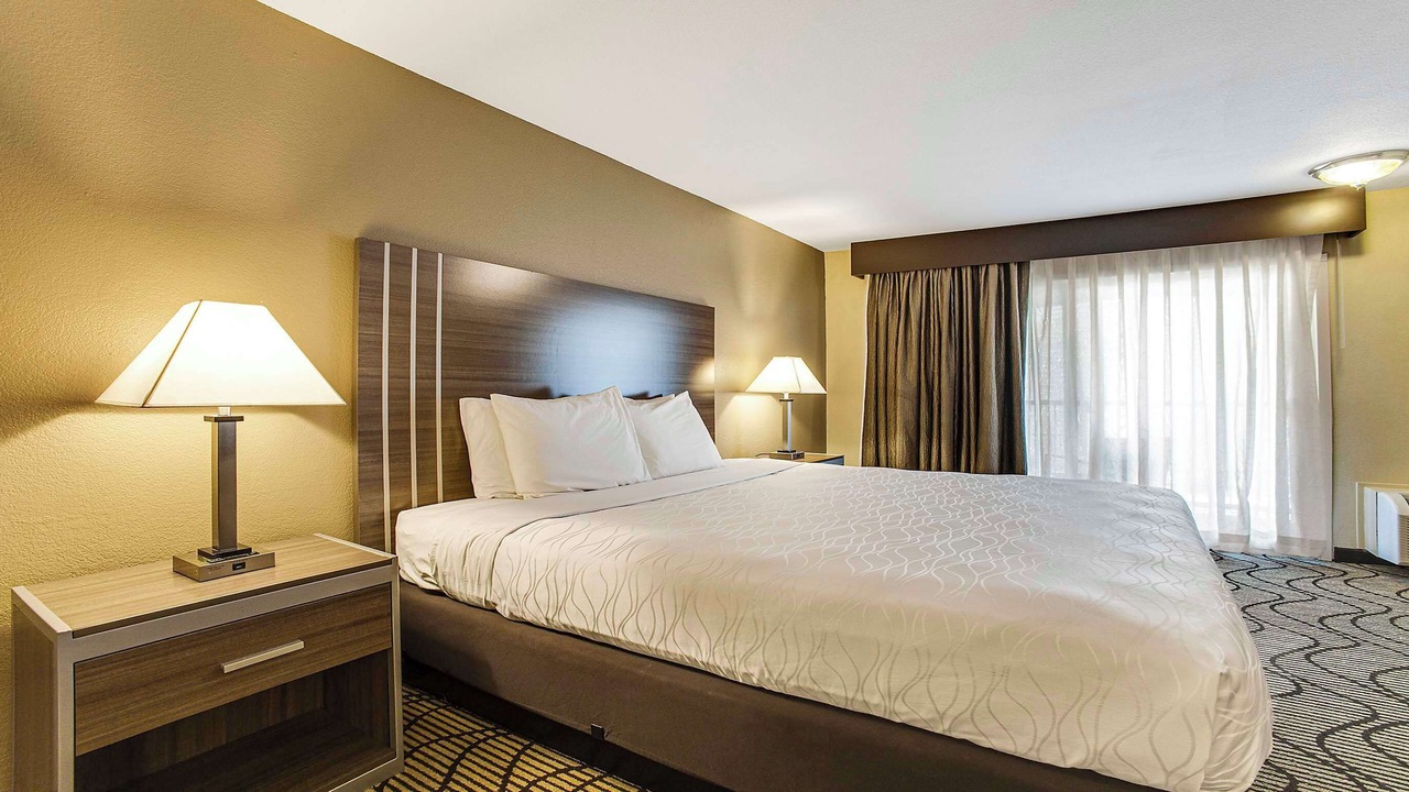 Photo of Bedroom in Downtown Sacramento