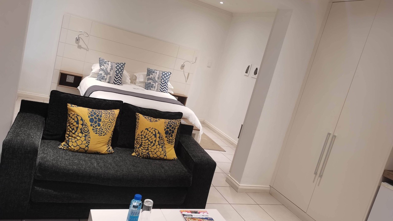 Photo of Bedroom in Quigney Beach