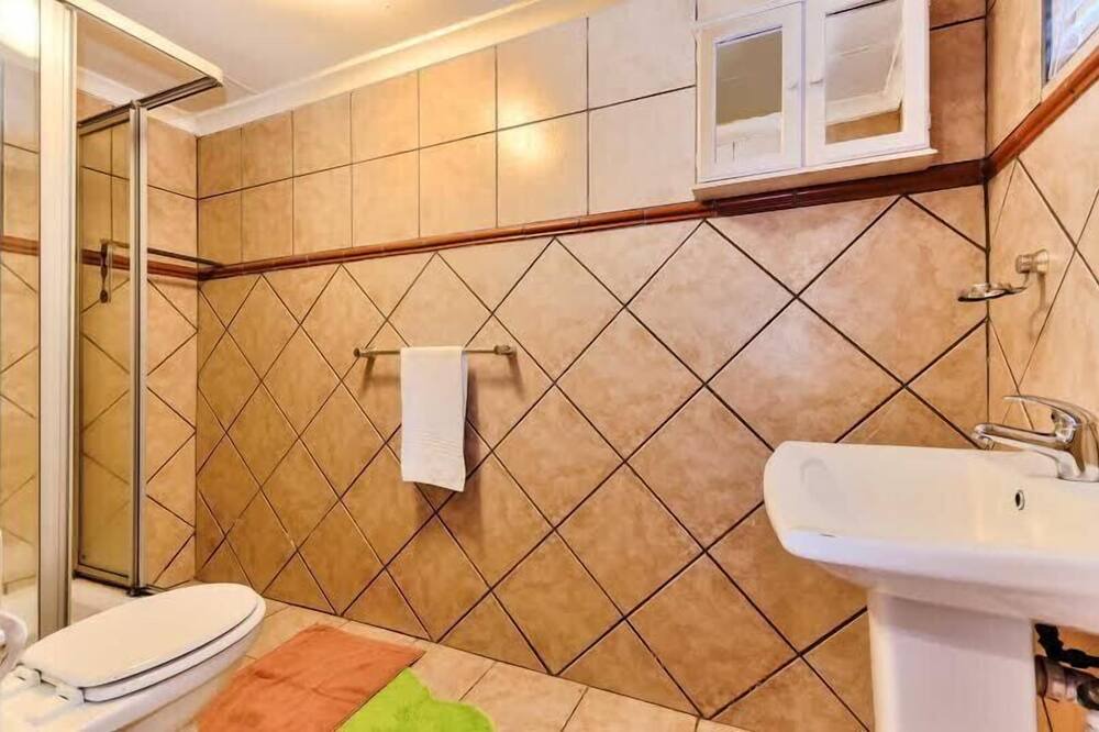 Photo of Bathroom in Newton Park