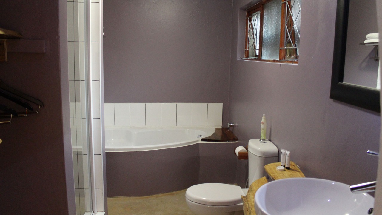 Photo of Bathroom in Gonubie