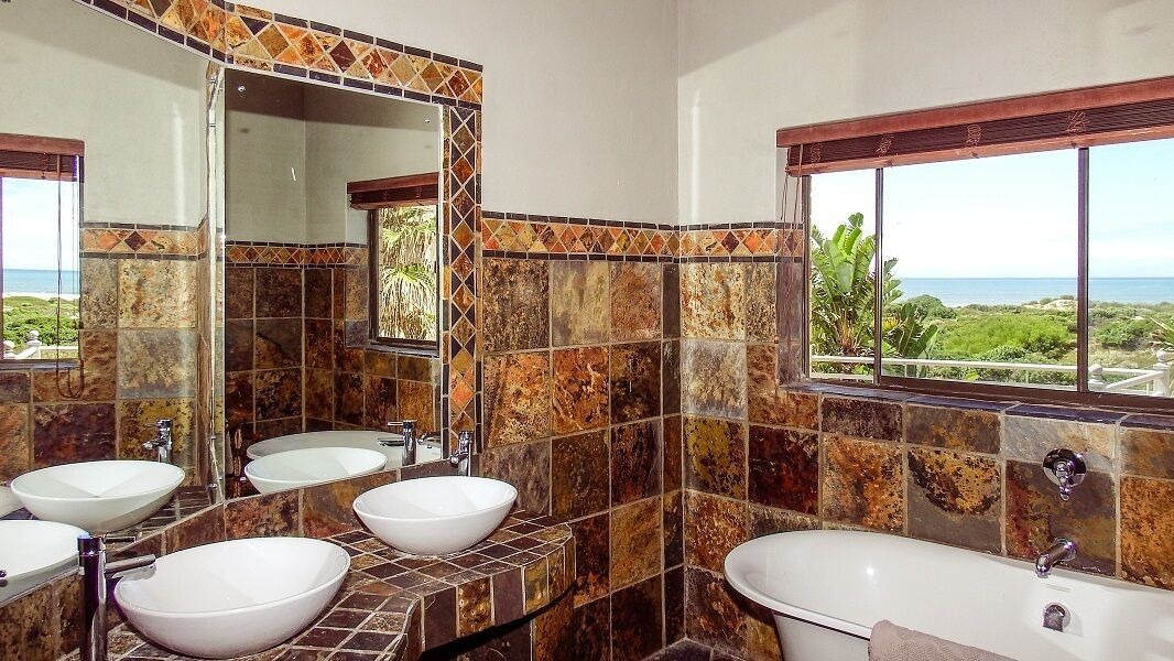 Photo of Bathroom in Bluewater Bay