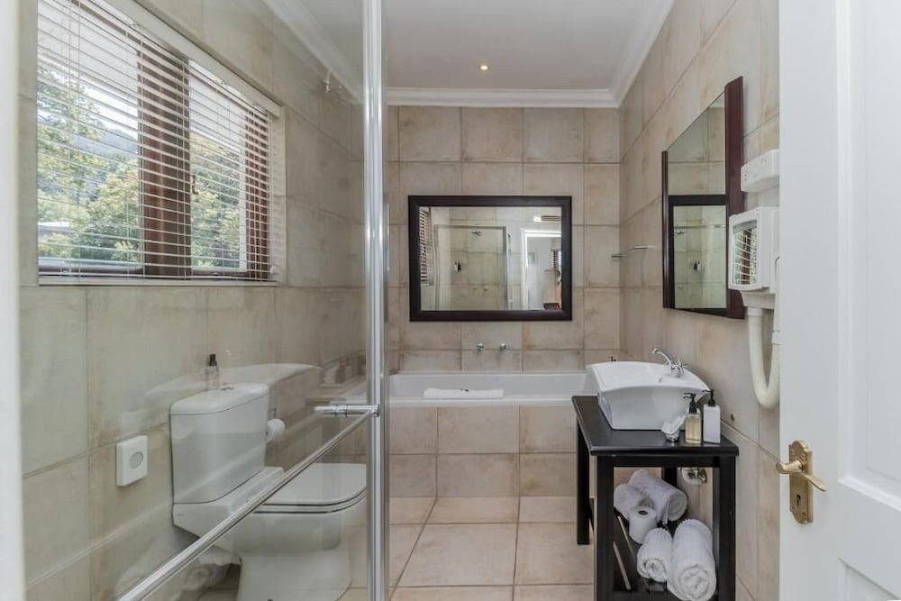 Photo of Bathroom in Newlands