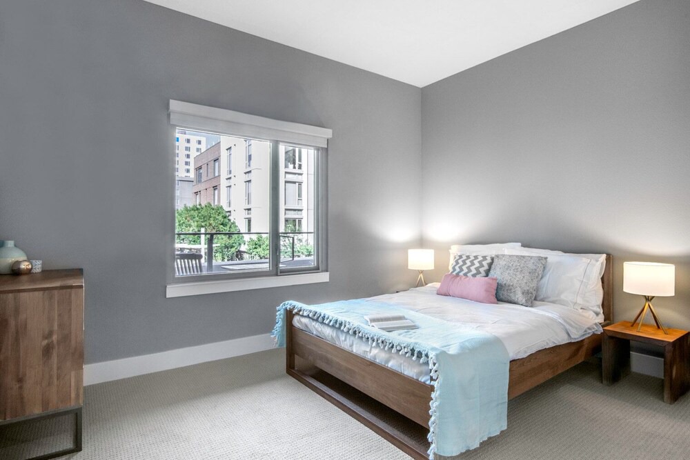 Photo of Bedroom in Mission Bay