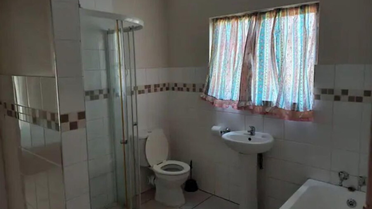 Photo of Bathroom in Hammanskraal