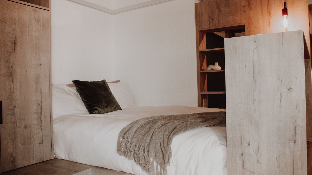 Photo of Bedroom in Three Anchor Bay