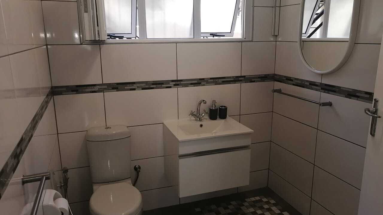 Photo of Bathroom in Mountainside