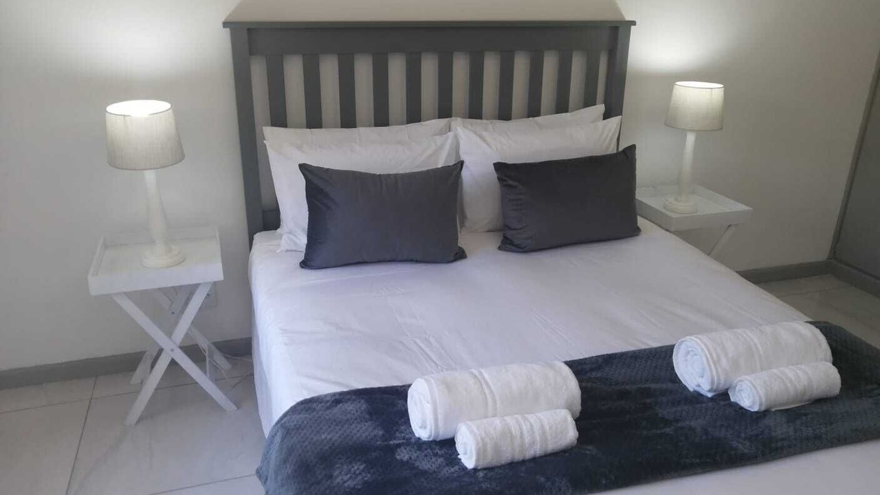 Photo of Bedroom in Mountainside