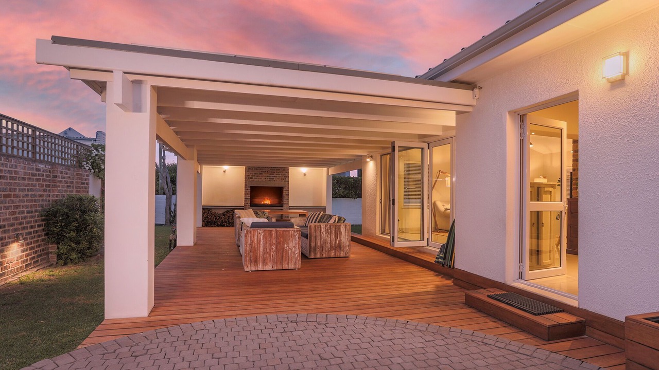 Photo of Patio Balcony in Voelklip
