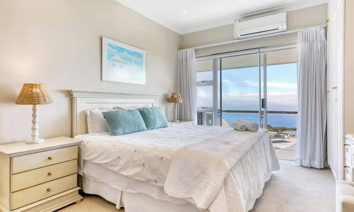 Photo of Bedroom in Camps Bay