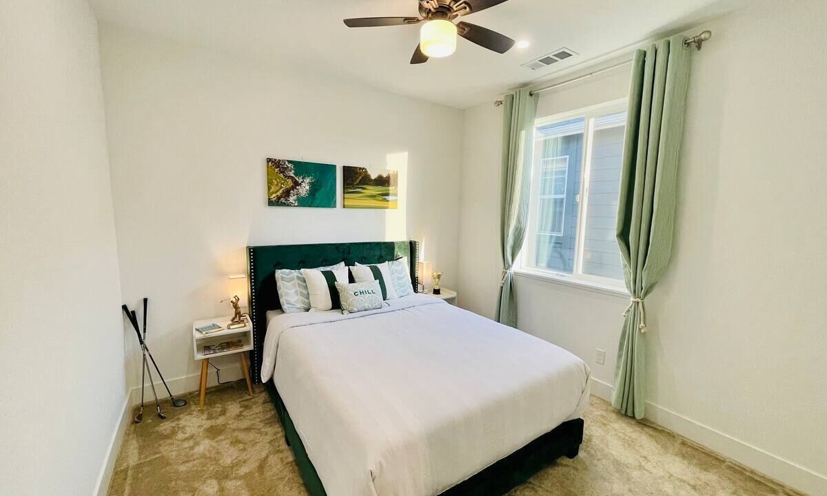 Photo of Bedroom in Marina
