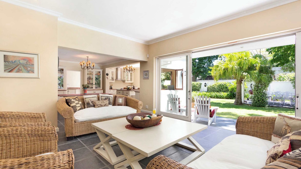 Photo of Livingroom in Newlands