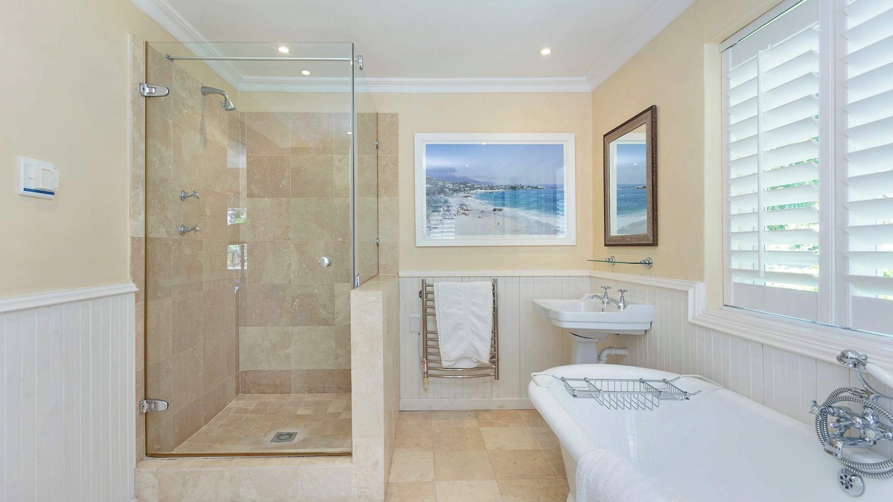 Photo of Bathroom in Newlands