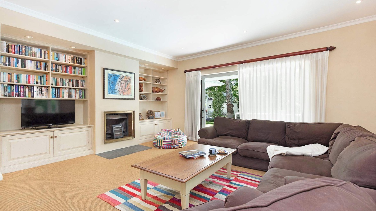 Photo of Livingroom in Newlands