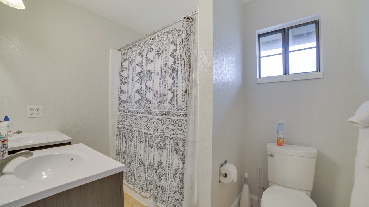 Photo of Bathroom in Hollister