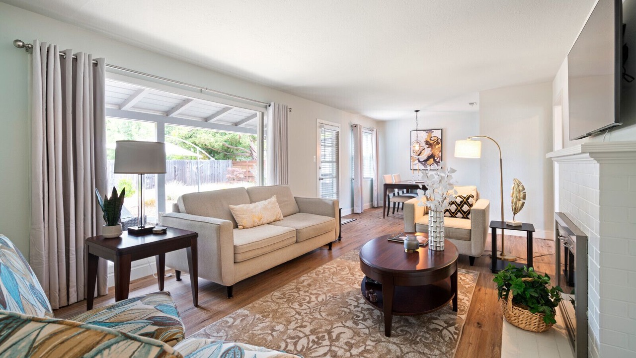 Photo of Bedroom in Junior College Neighborhood Association