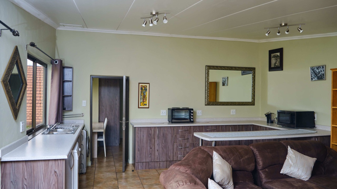 Photo of Livingroom in Greater Johannesburg Metropolitan Area