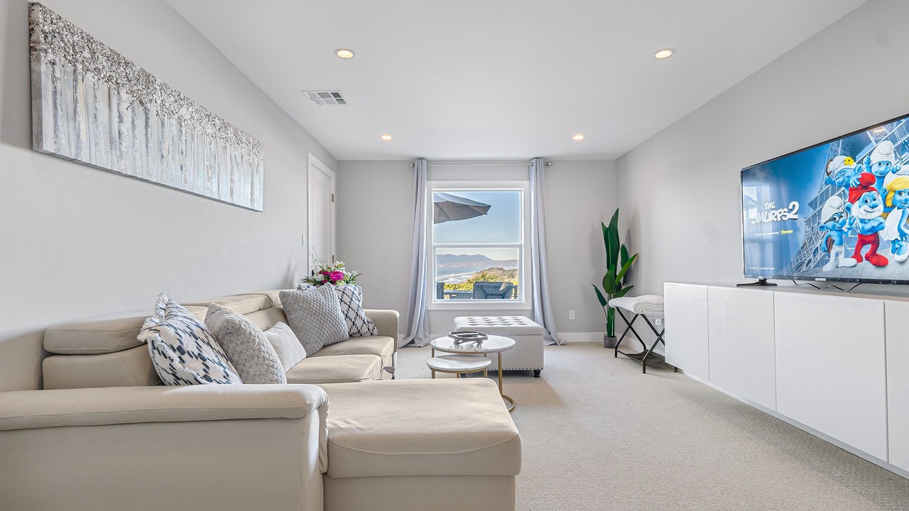 Photo of Livingroom in Westlake