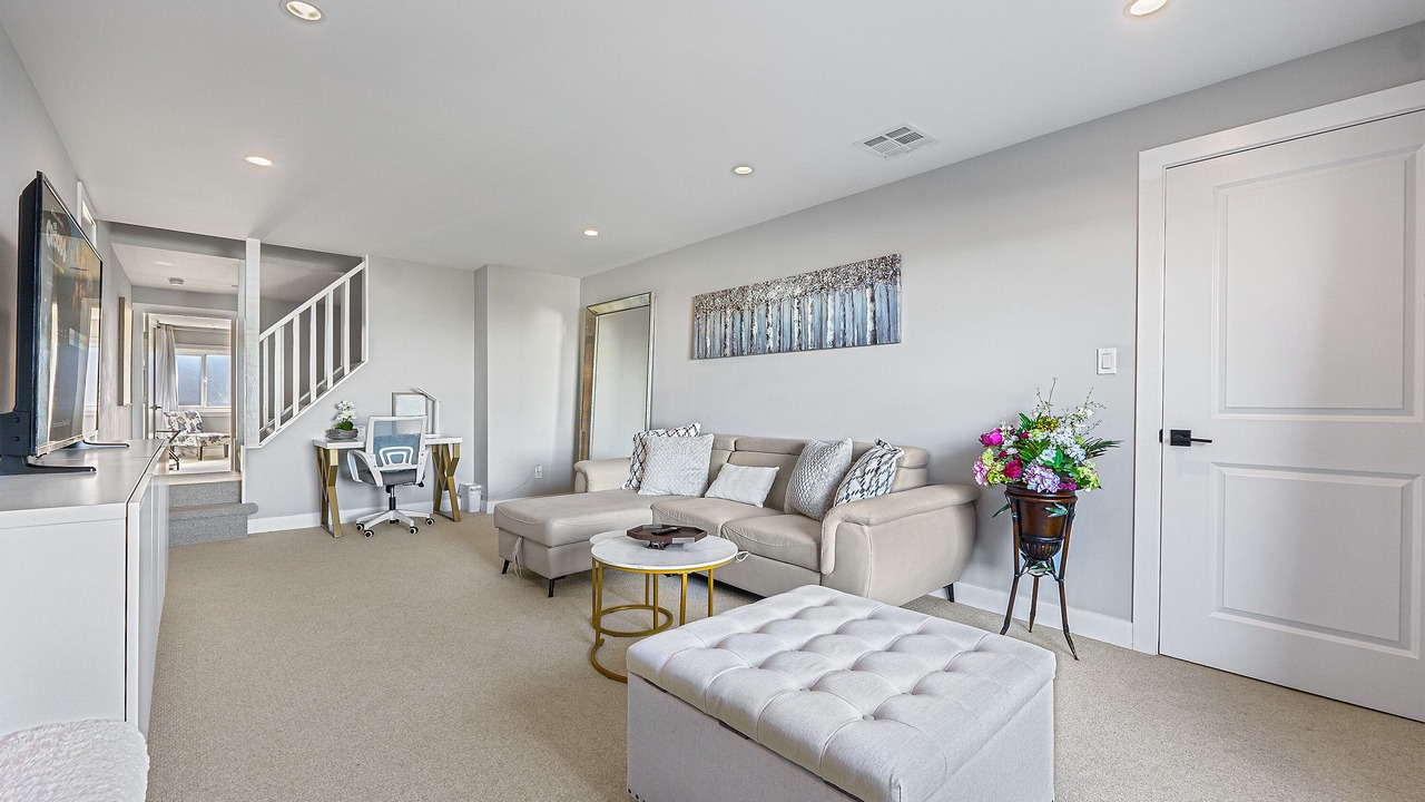 Photo of Livingroom in Westlake
