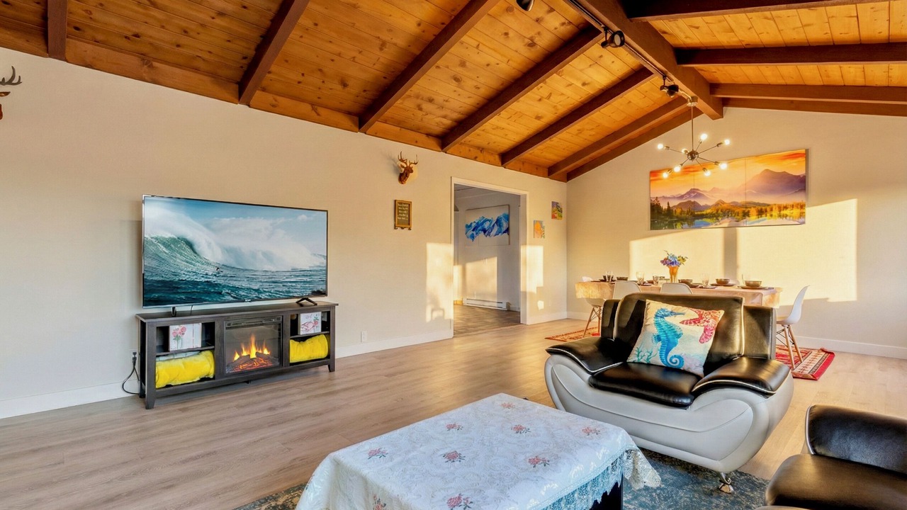 Photo of Livingroom in Moss Beach