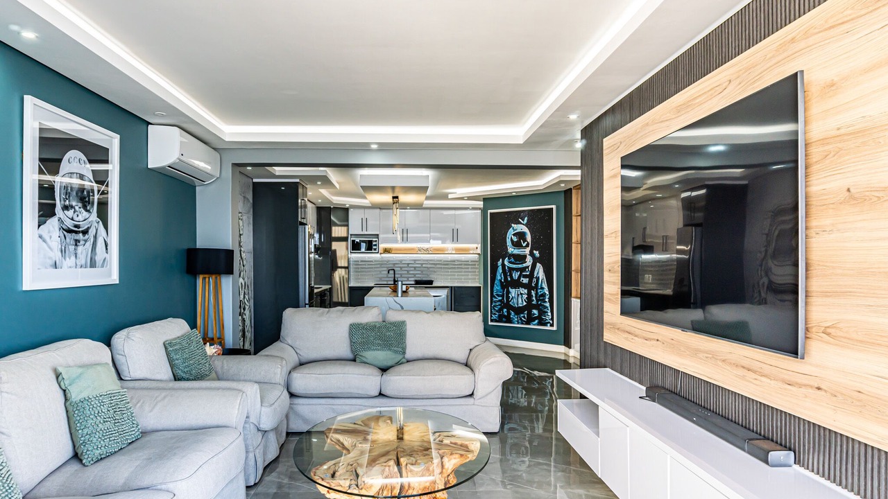 Photo of Livingroom in Shaka's Rock