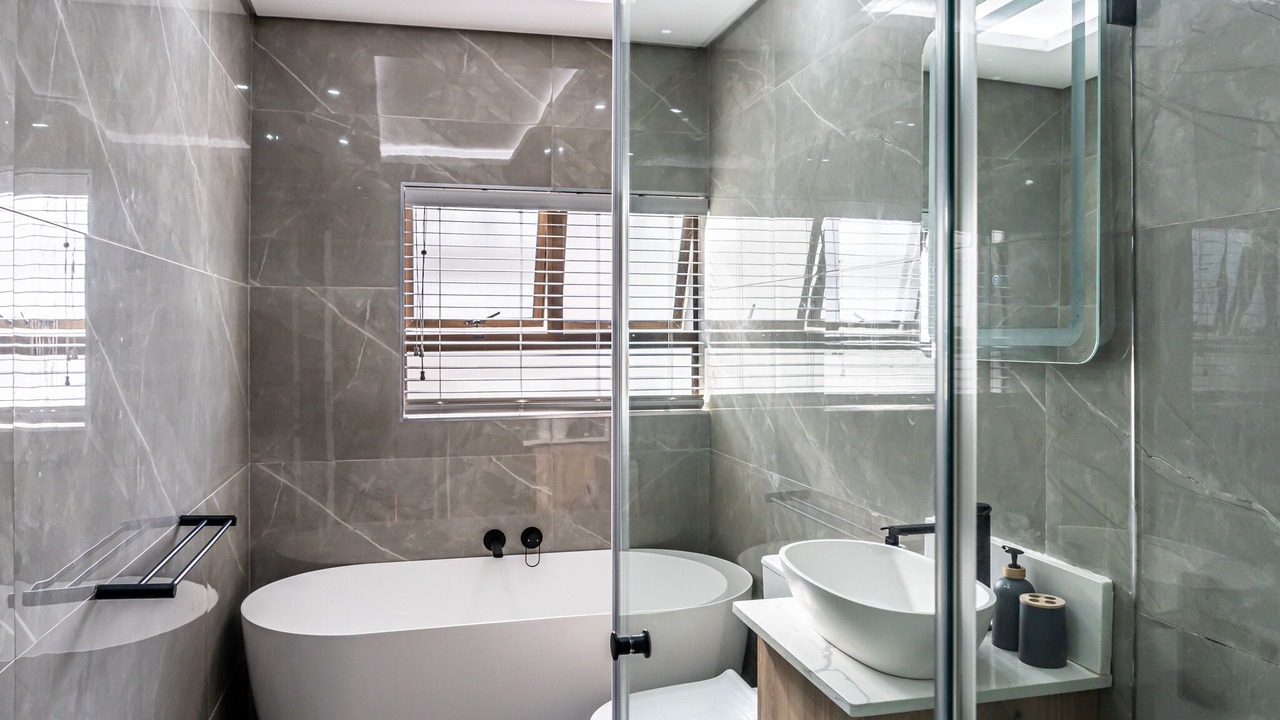 Photo of Bathroom in Shaka's Rock