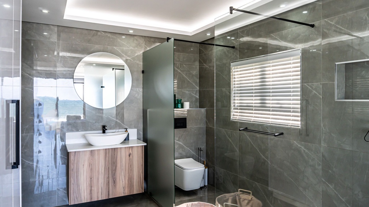 Photo of Bathroom in Shaka's Rock