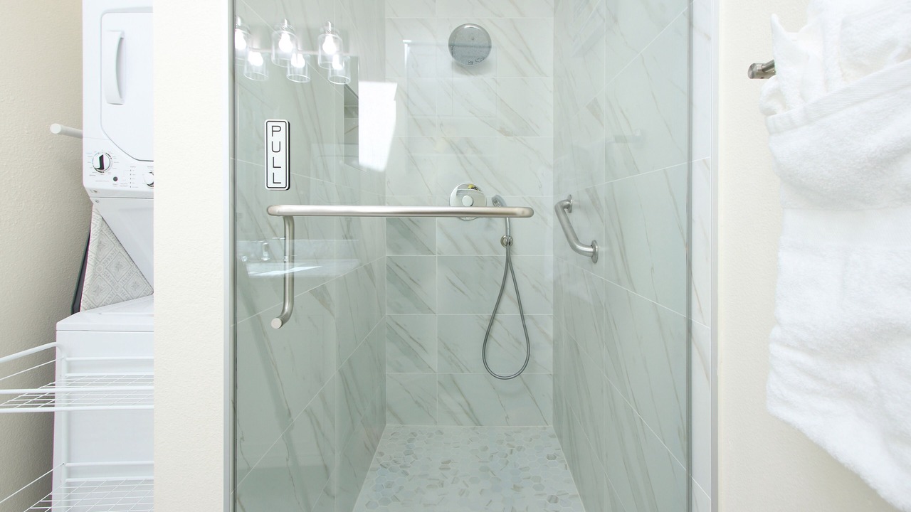 Photo of Bathroom in Cambrian Park