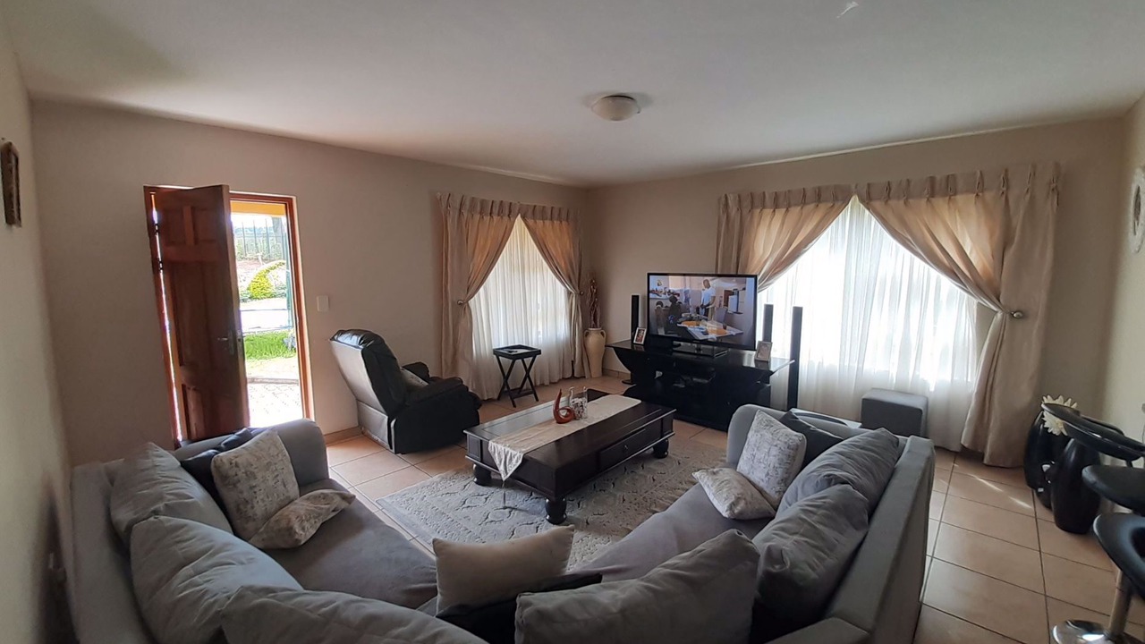 Photo of Livingroom in Tzaneen