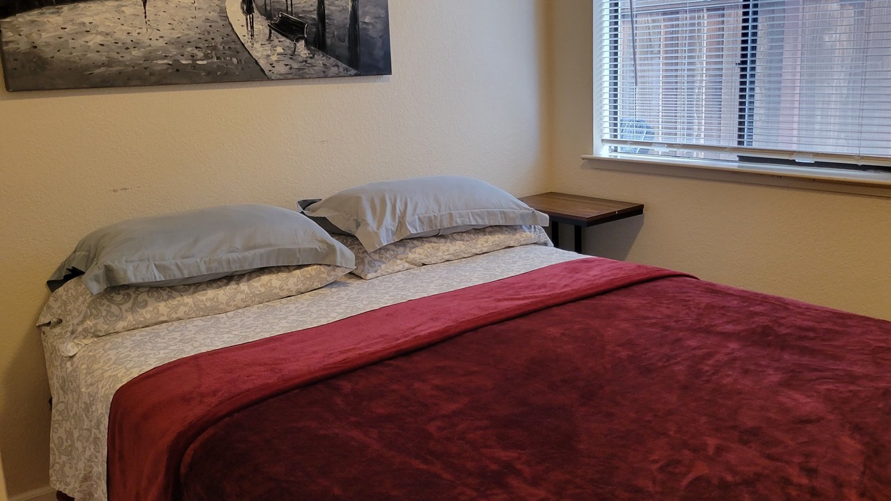 Photo of Bedroom in West Alameda