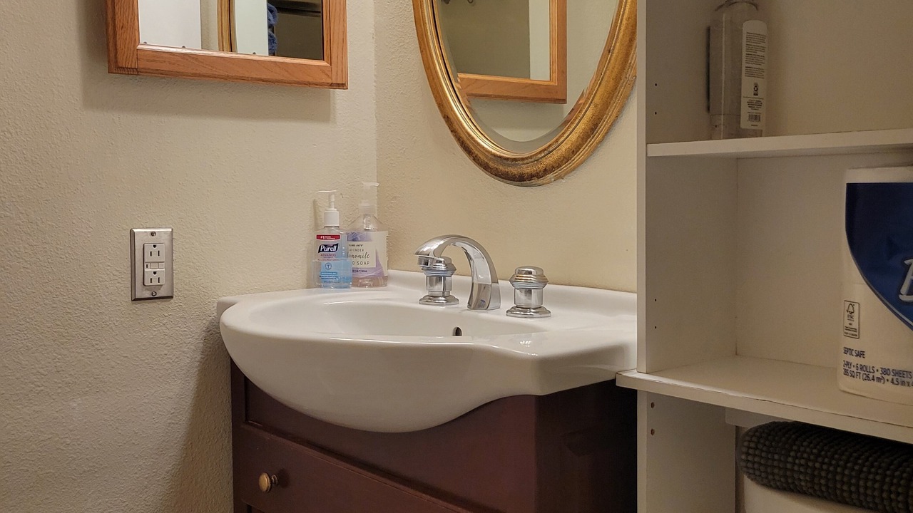 Photo of Bathroom in West Alameda