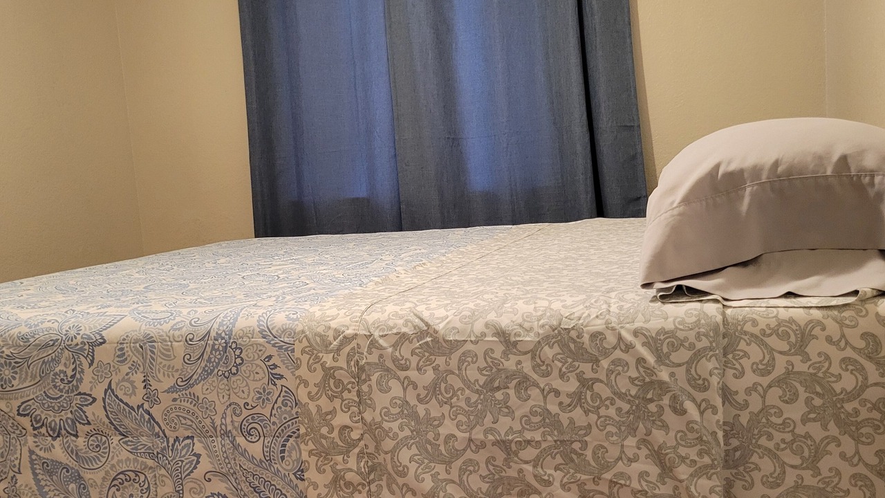 Photo of Bedroom in West Alameda