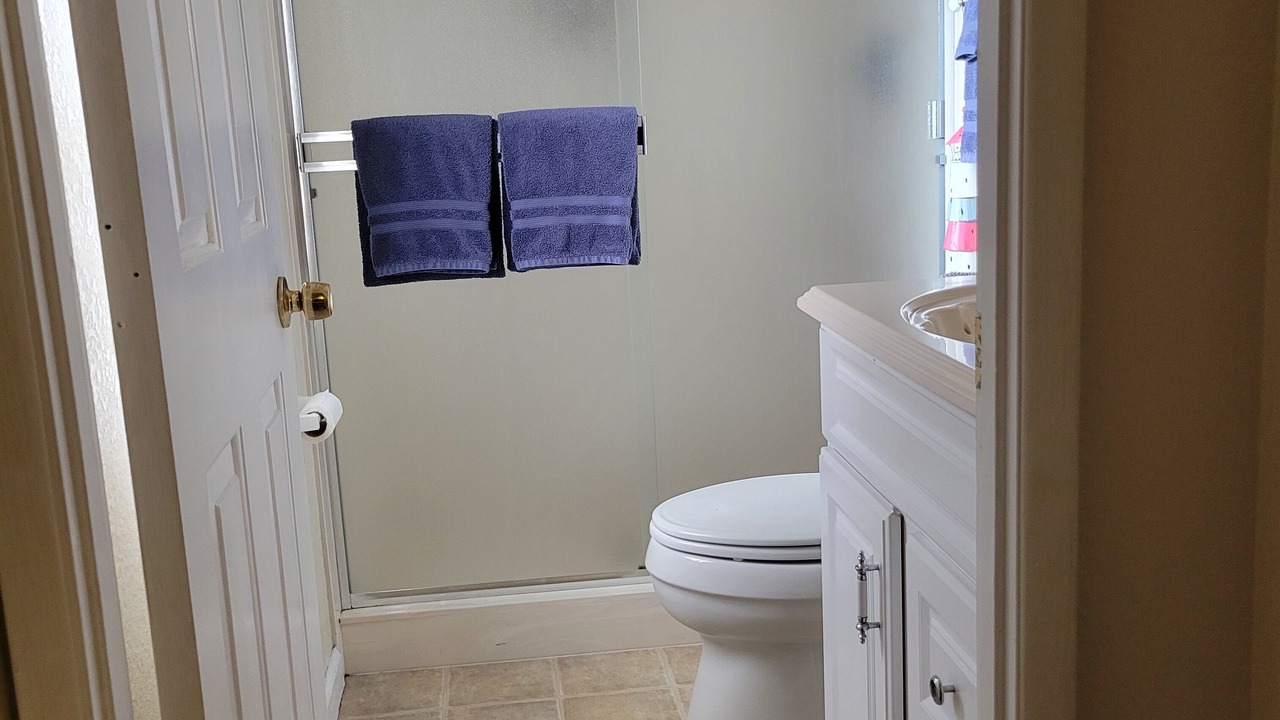 Photo of Bathroom in West Alameda