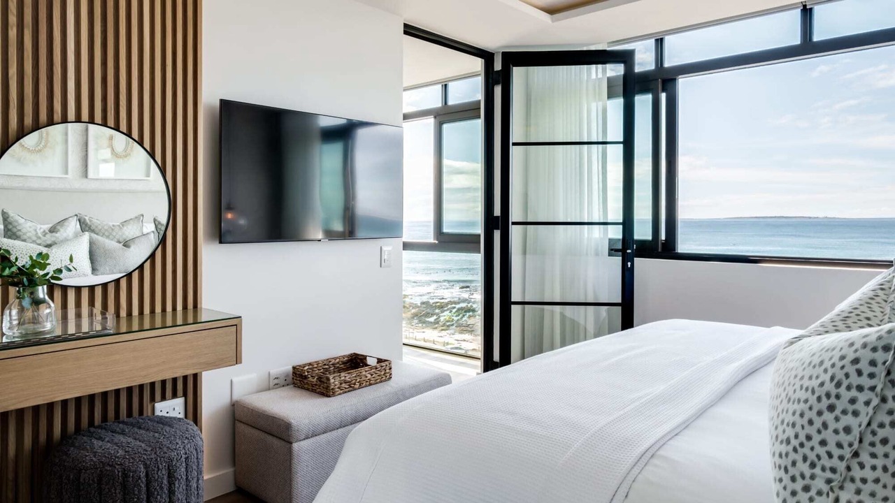 Photo of Bedroom in Mouille Point