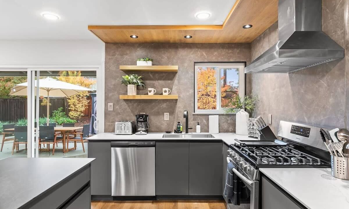 Photo of Kitchen in Hathaway