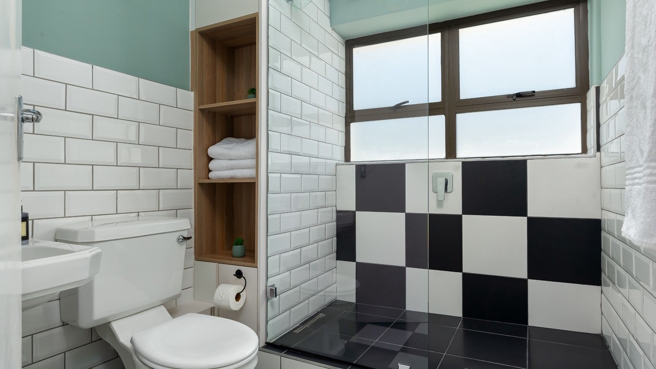 Photo of Bathroom in Three Anchor Bay