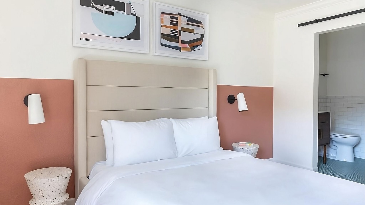 Photo of Bedroom in Piedmont Avenue