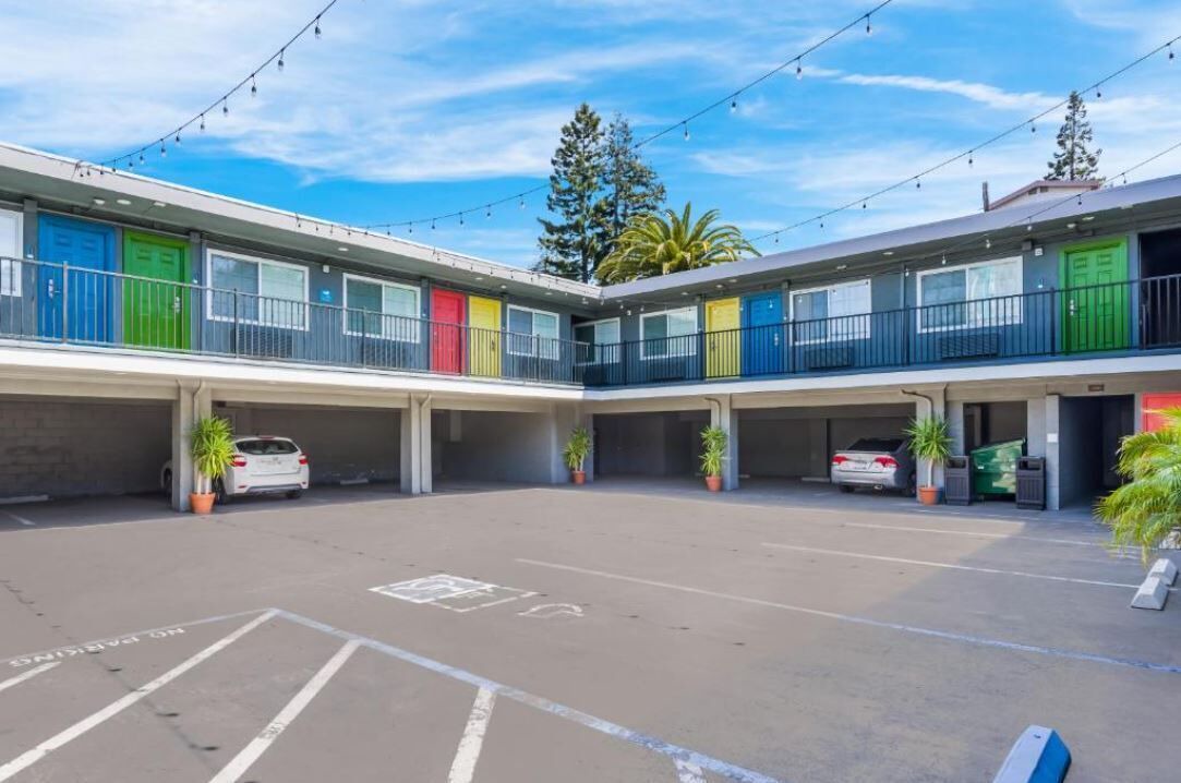Photo of Outdoor in Piedmont Avenue