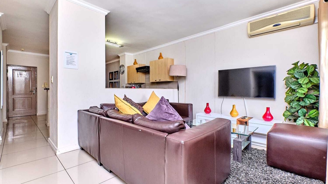 Photo of Livingroom in Greater Johannesburg Metropolitan Area