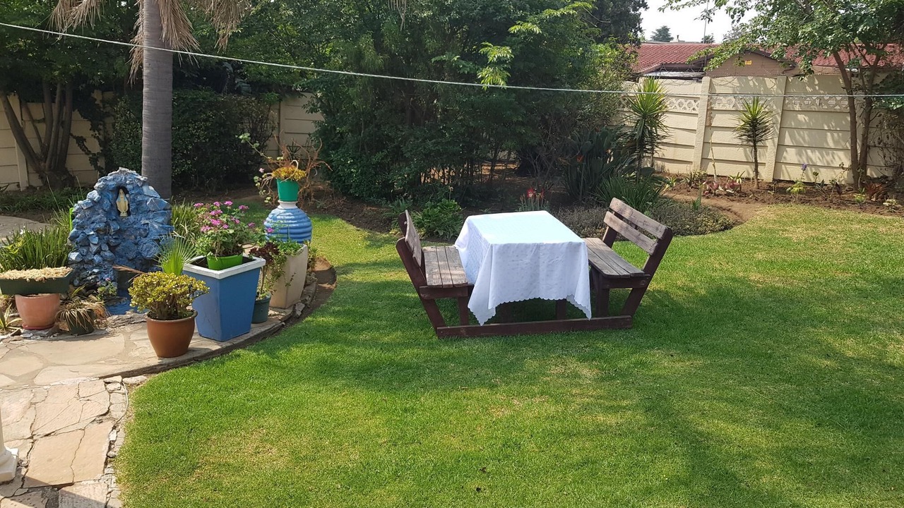 Photo of Outdoor in Croydon