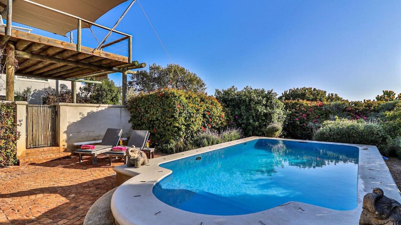 Photo of Outdoor in Sandbaai