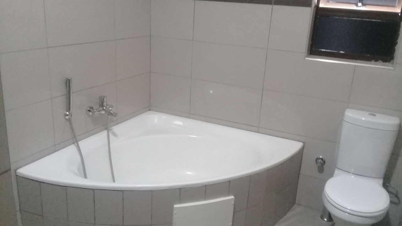 Photo of Bathroom in Greater Johannesburg Metropolitan Area