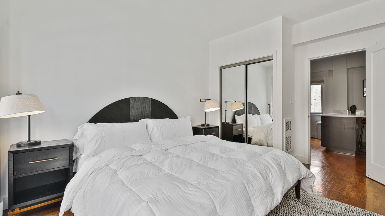Photo of Bedroom in Nob Hill