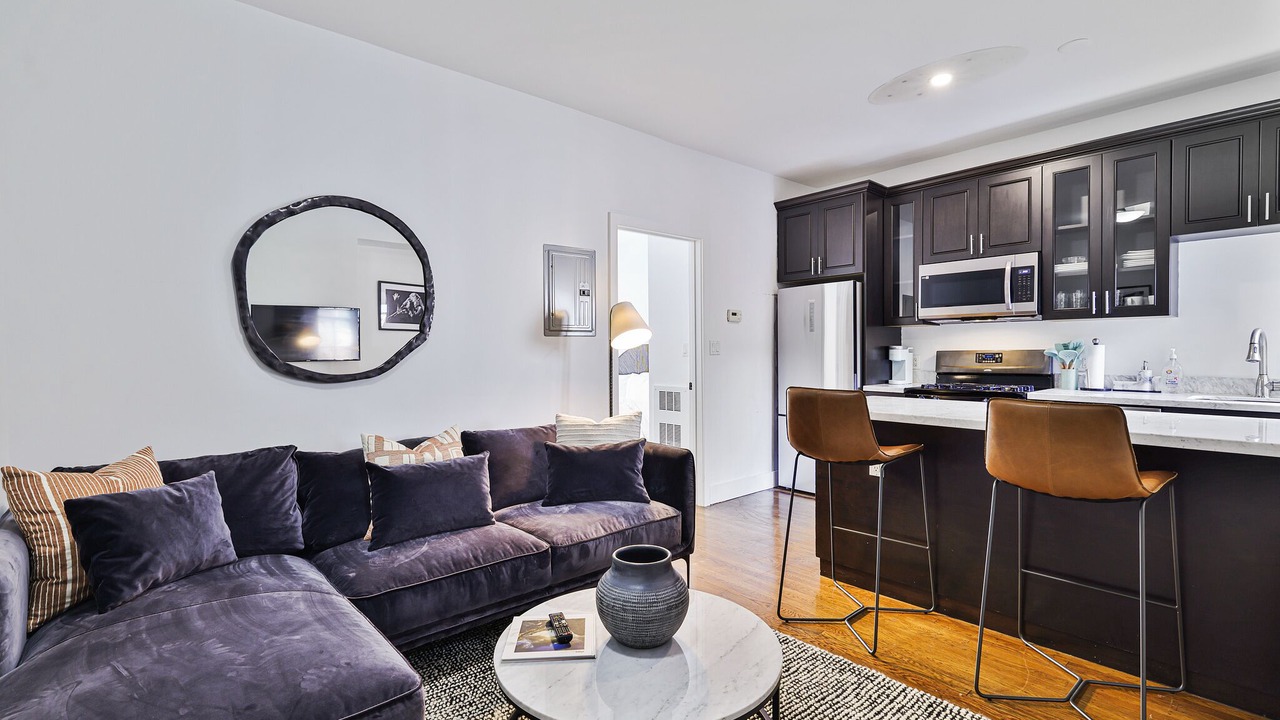 Photo of Livingroom in Nob Hill