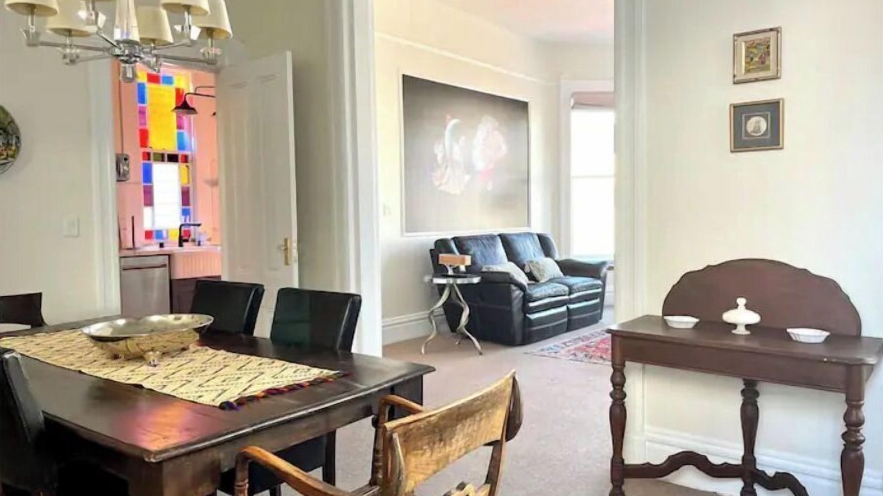Photo of Bedroom in Oakland