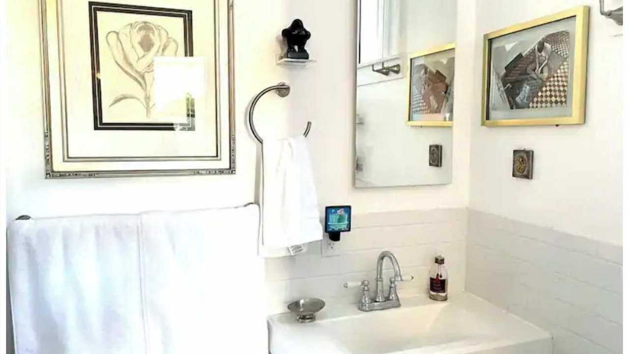 Photo of Bathroom in Oakland
