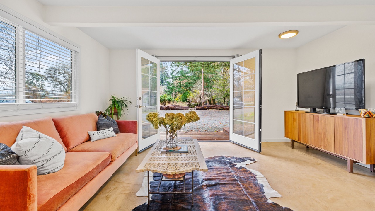 Photo of Livingroom in Calistoga