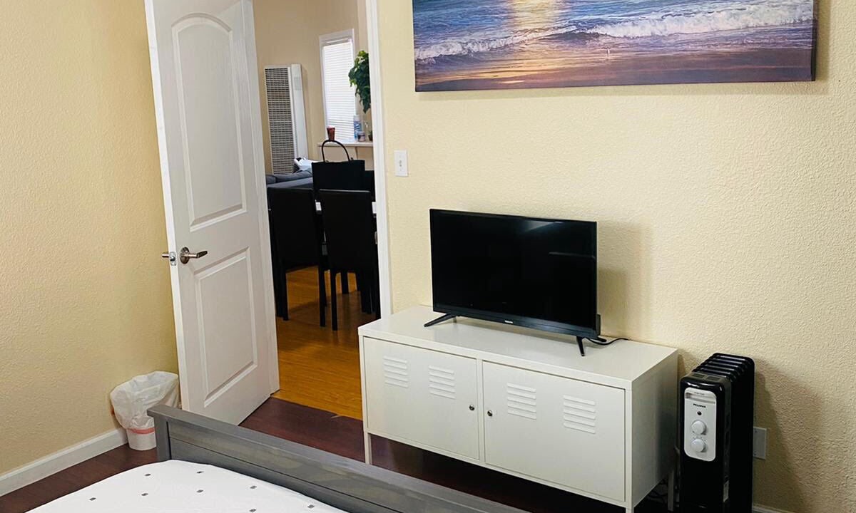 Photo of Bedroom in Hoover - Foster