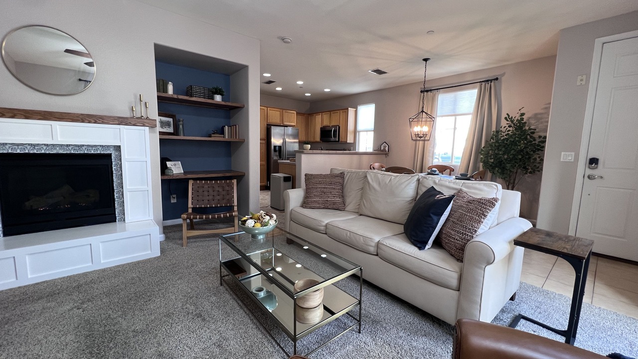 Photo of Livingroom in Folsom