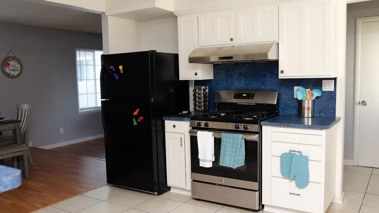 Photo of Kitchen in Southwestern Sacramento